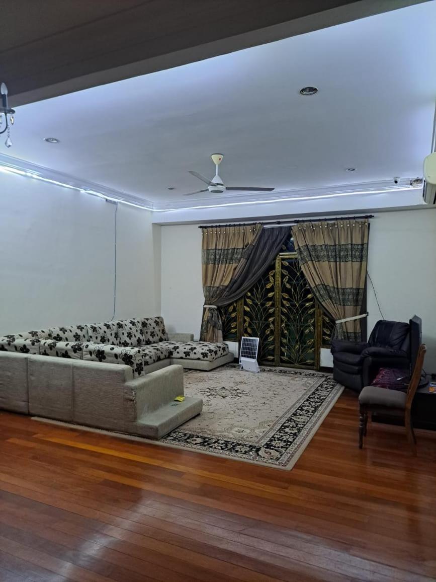 Villa Shamir Sepang Exterior foto