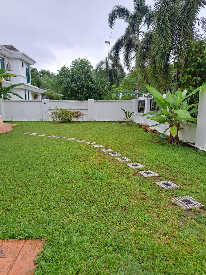 Villa Shamir Sepang Exterior foto